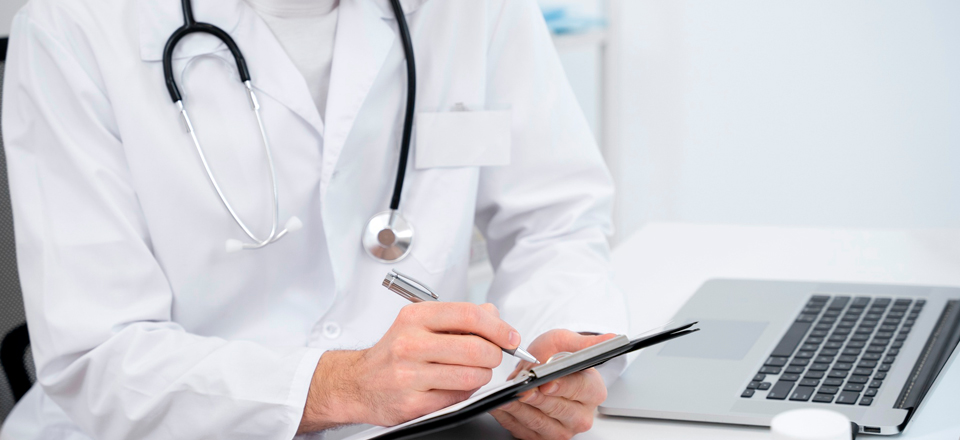 Médico pericial, ¿qué hace y cuáles son sus funciones?