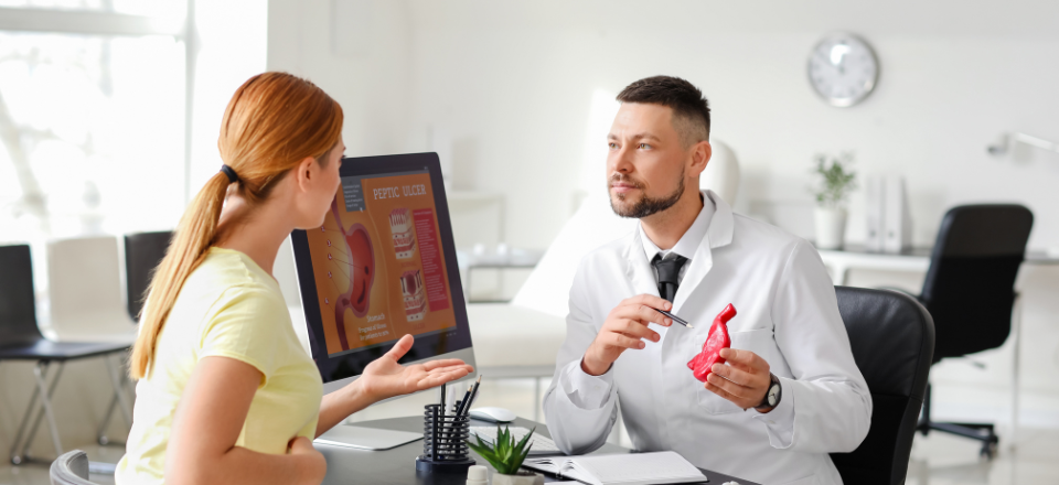 «Perito médico digestivo: tu experto en valoración de daños y negligencias médicas